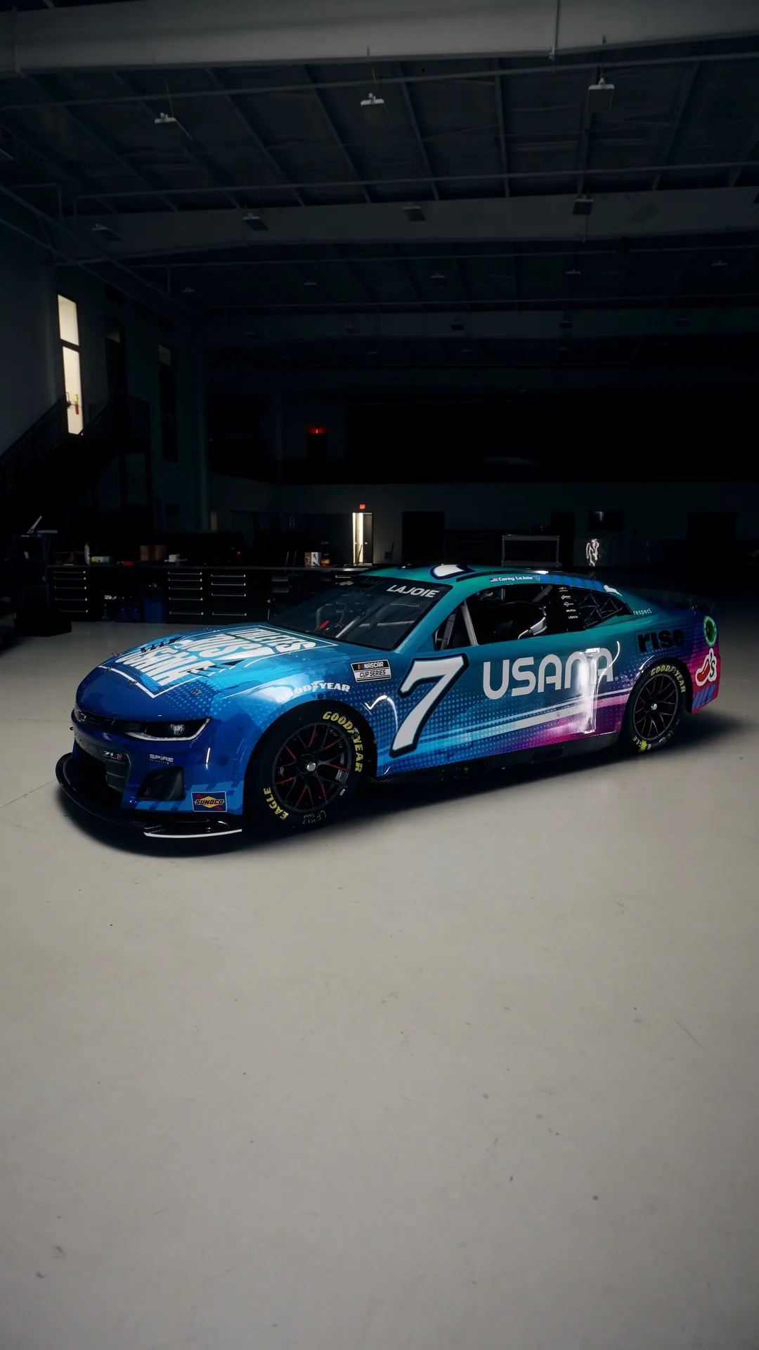 The full USANA wrap on the number 7 car
